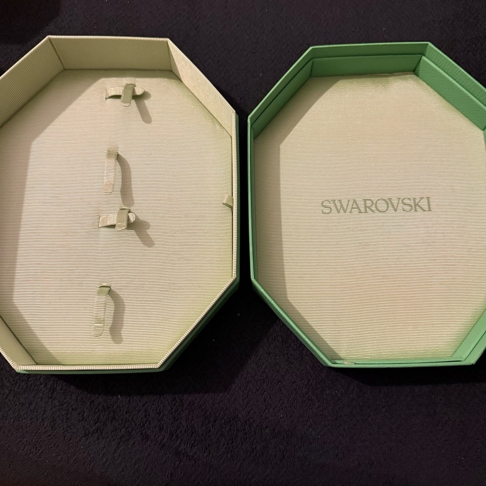 Swarovski Green Octagonal Boxes - Picture 4 of 9